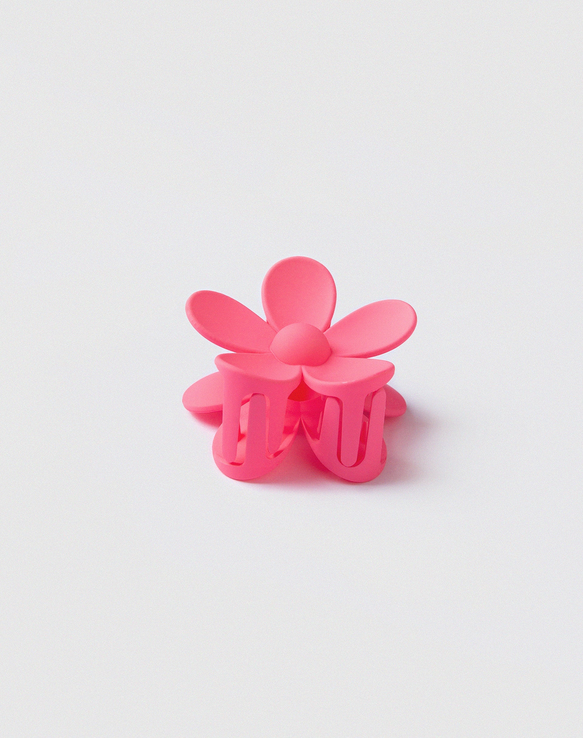 Flower Hair Claw in Pink