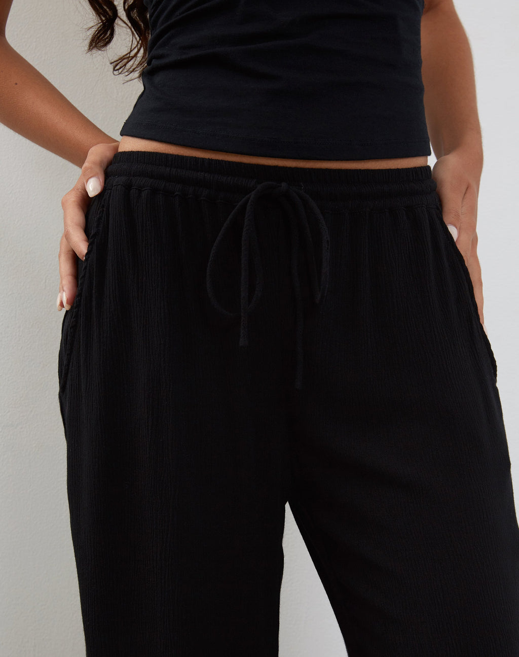 Cisa Wide Leg Trouser in Crinkle Black