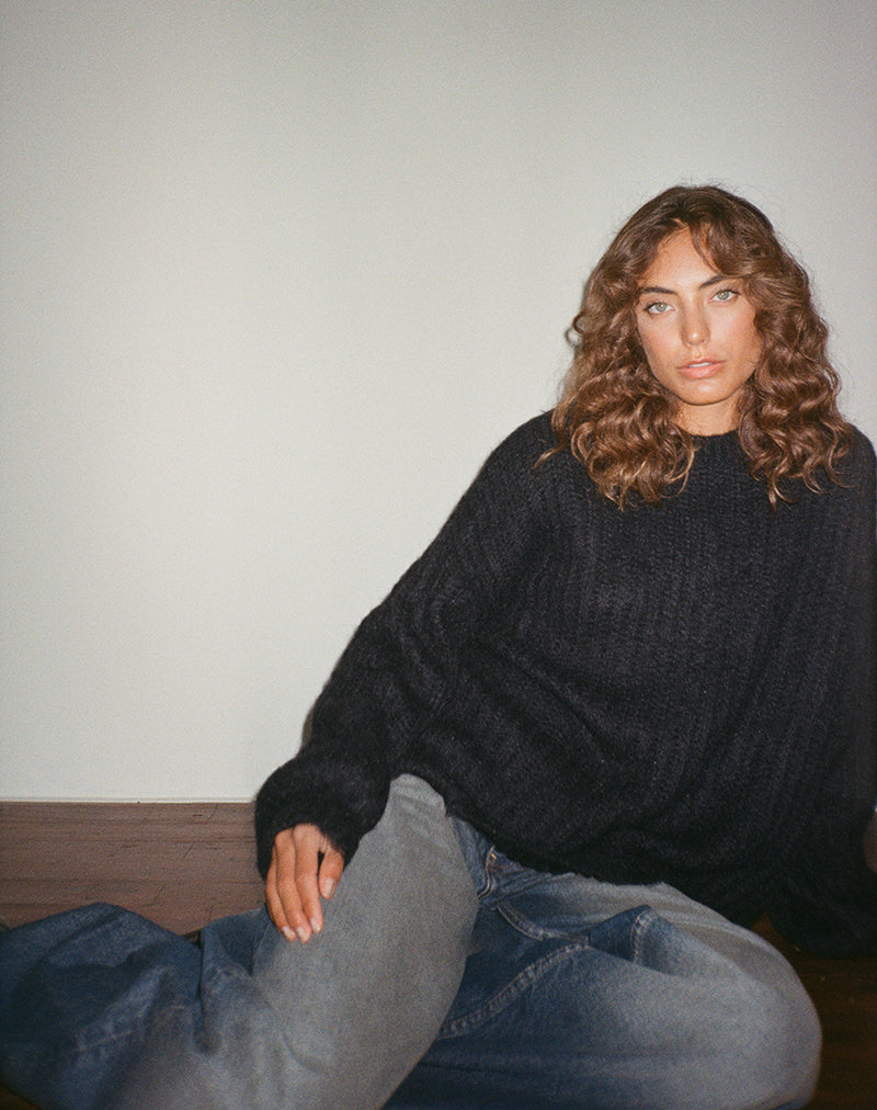 Daren Knitted Oversized Jumper in Black