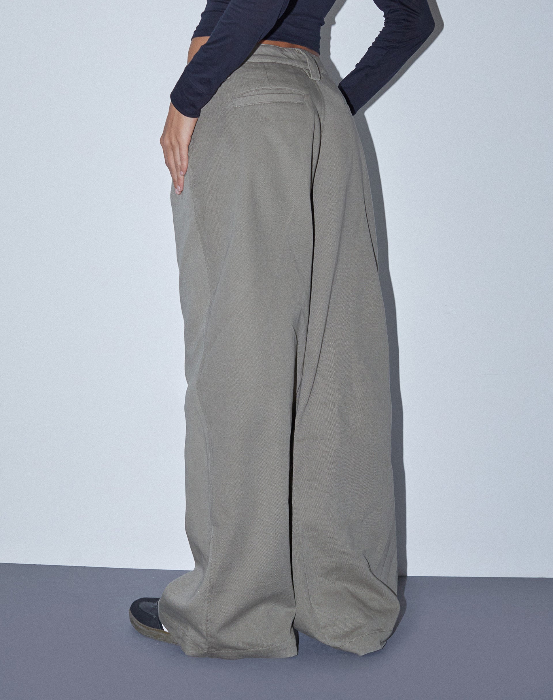 Kaomy Wide Leg Trouser in Slate Green