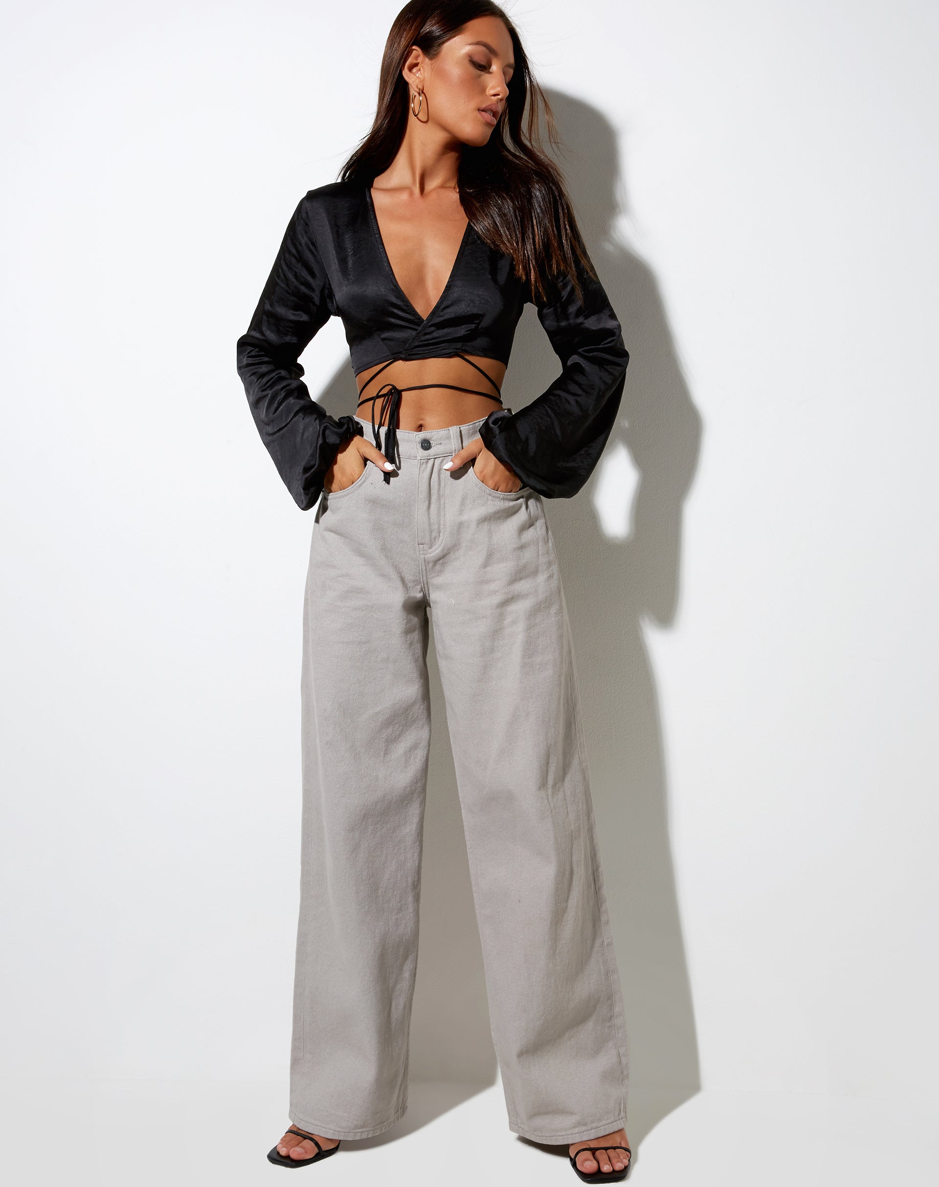 Liva Top in Satin Black