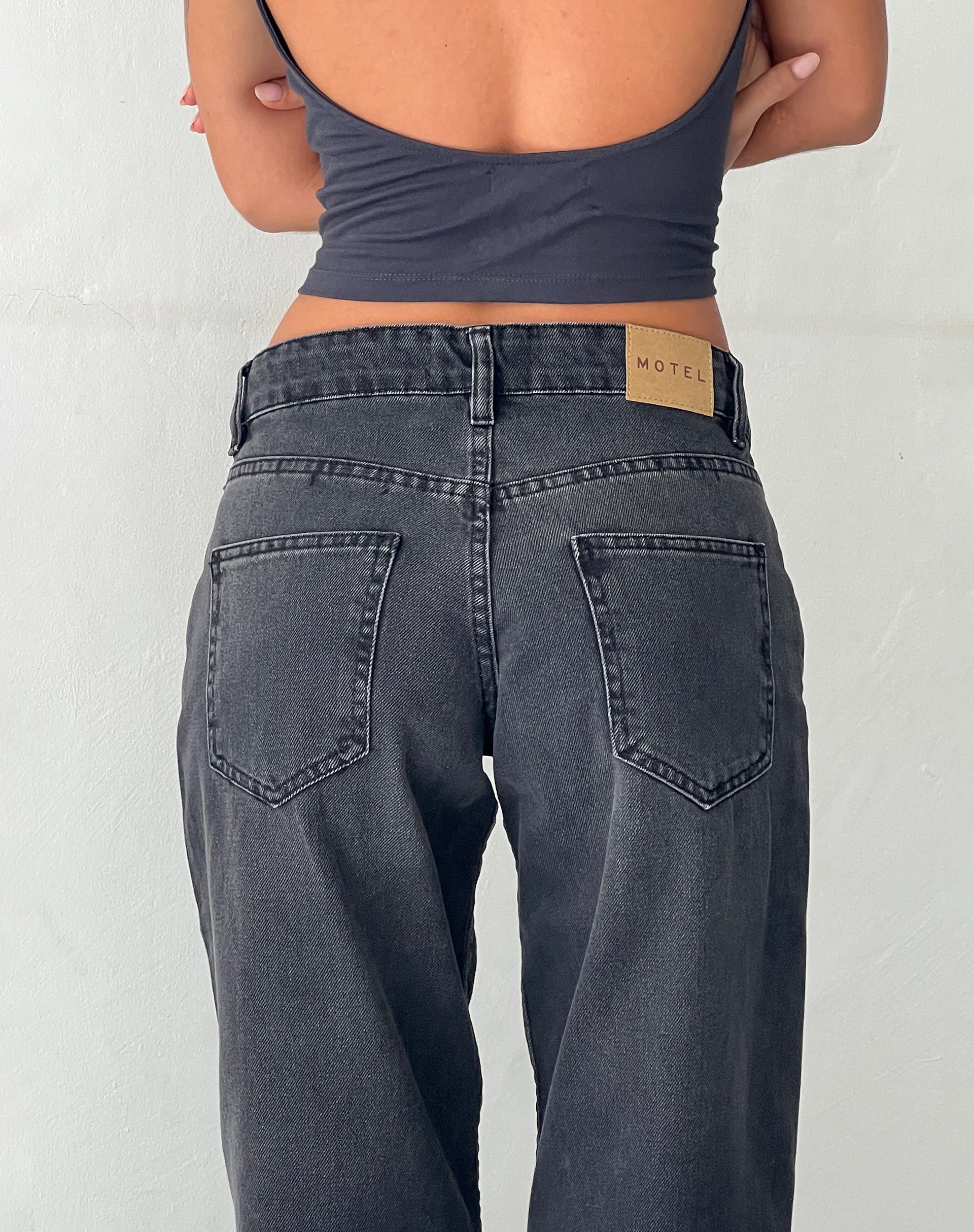 Low Rise Parallel Jeans in Vintage Black