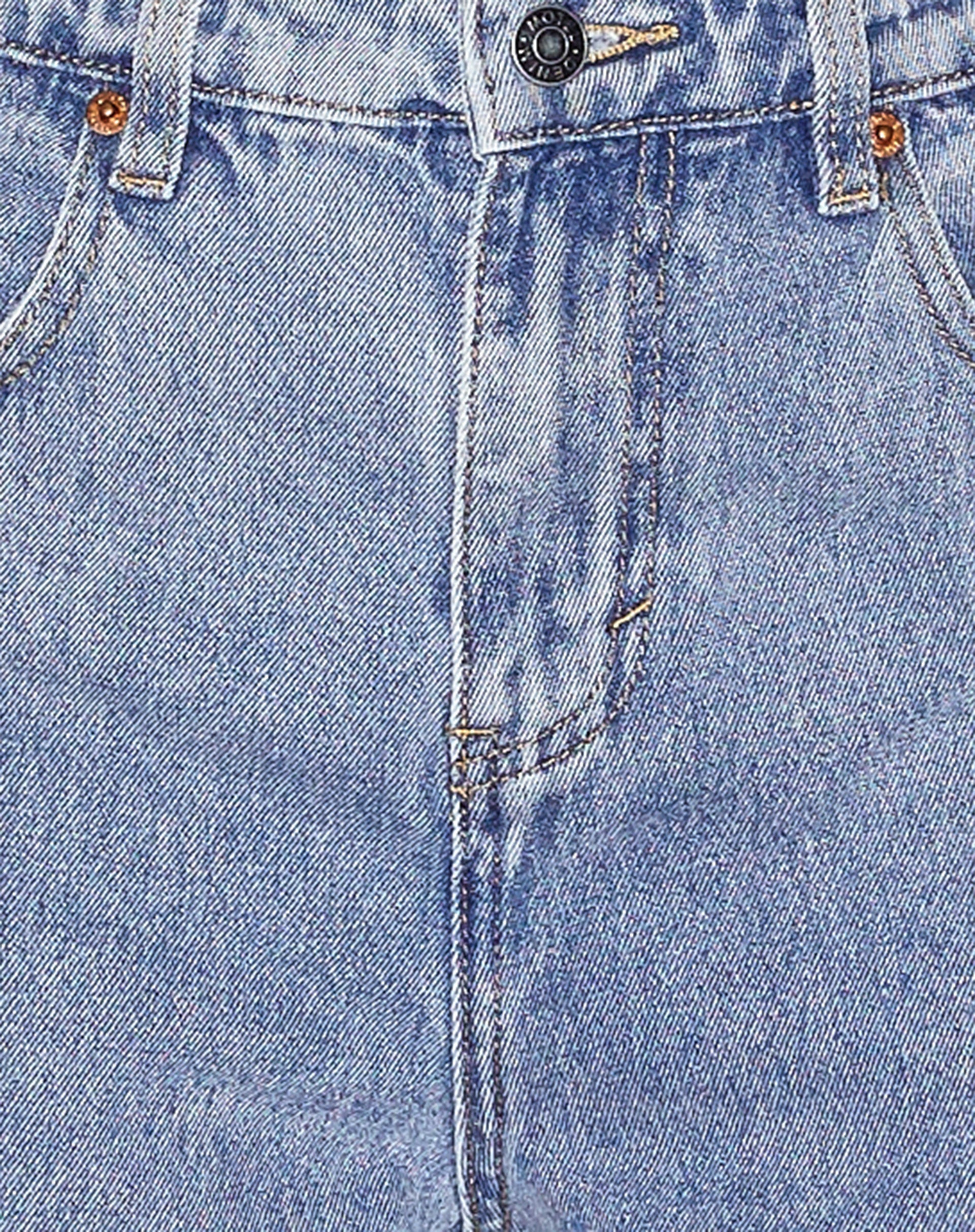Rips Parallel Jean in Light Wash