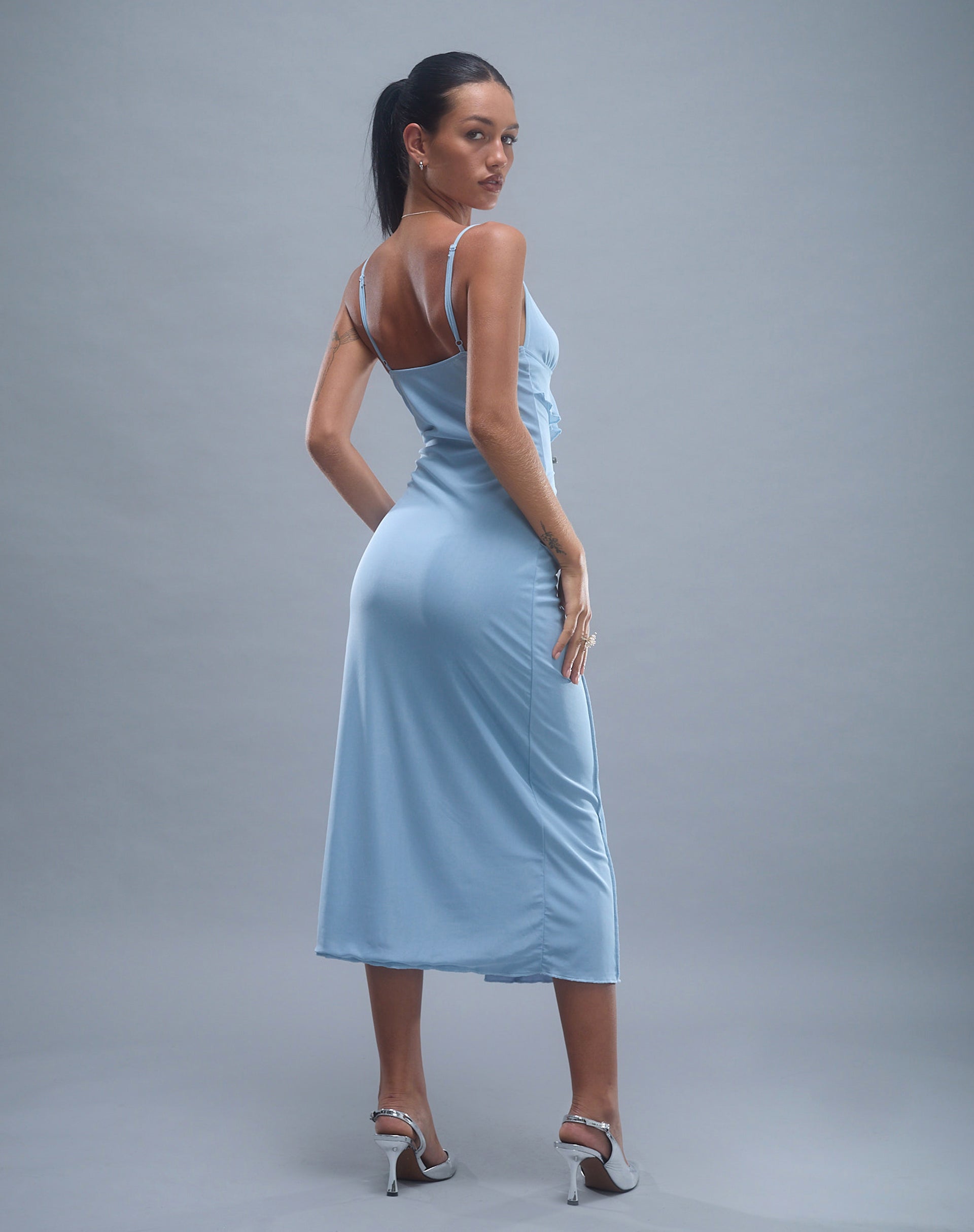Jacy Ruffle Midi Dress in Mesh Blue