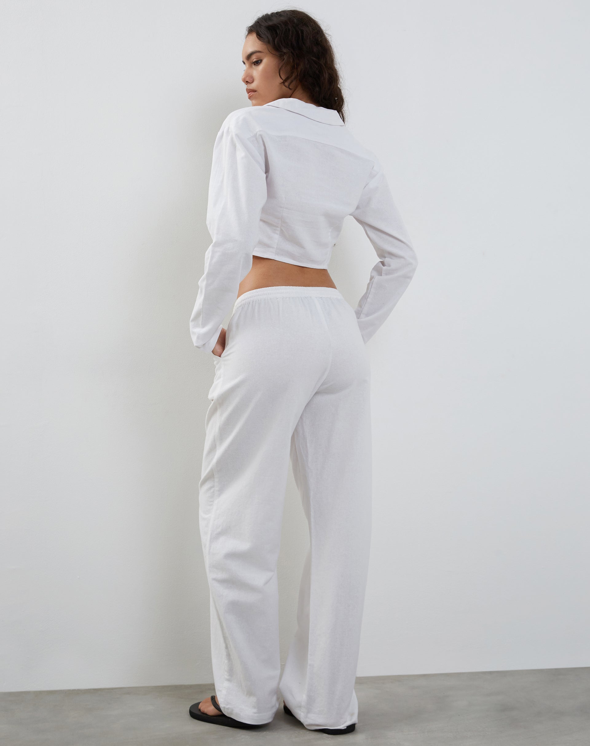 Lyse Super Cropped Shirt in White