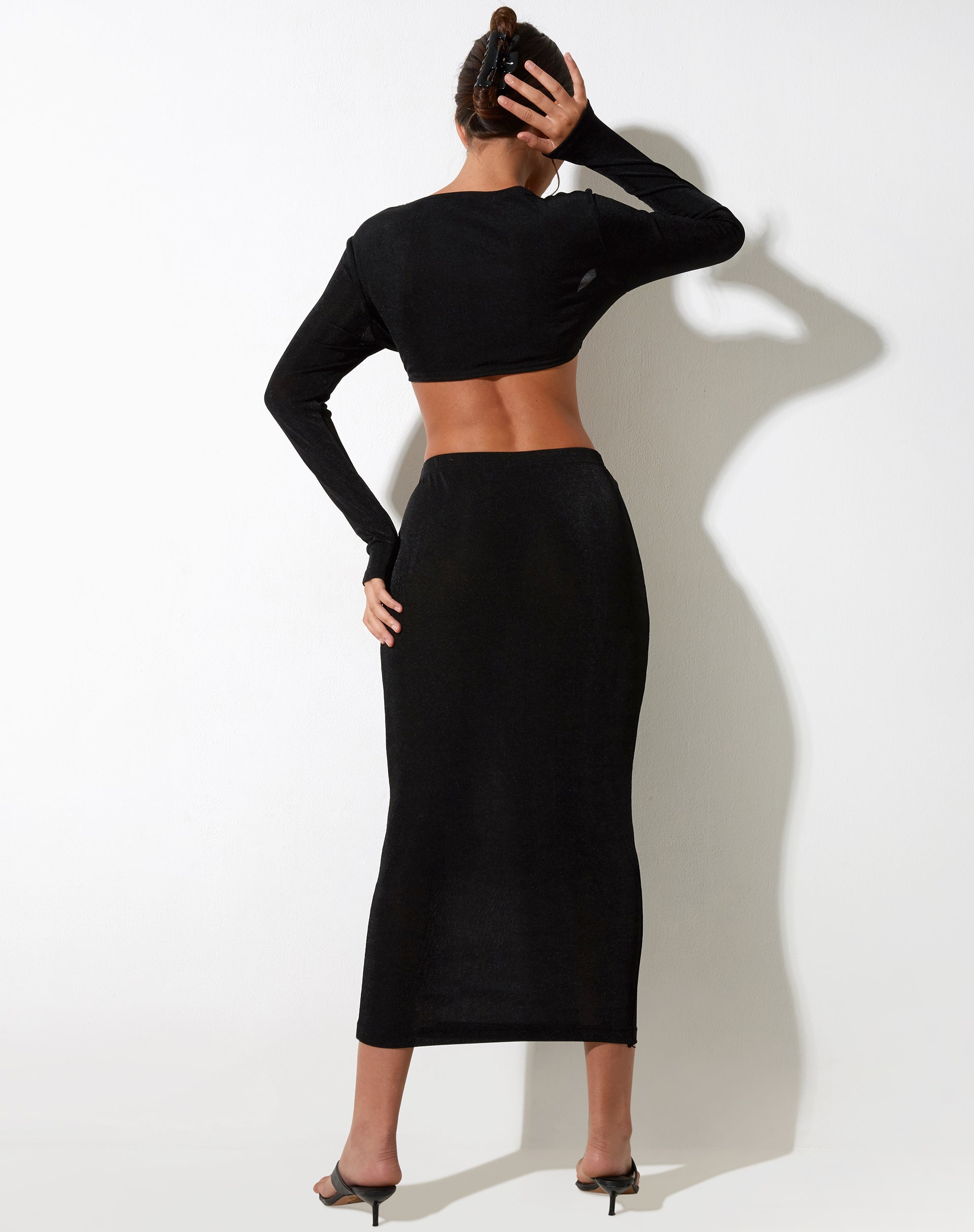 Rindang Midi Skirt in Crepe Black