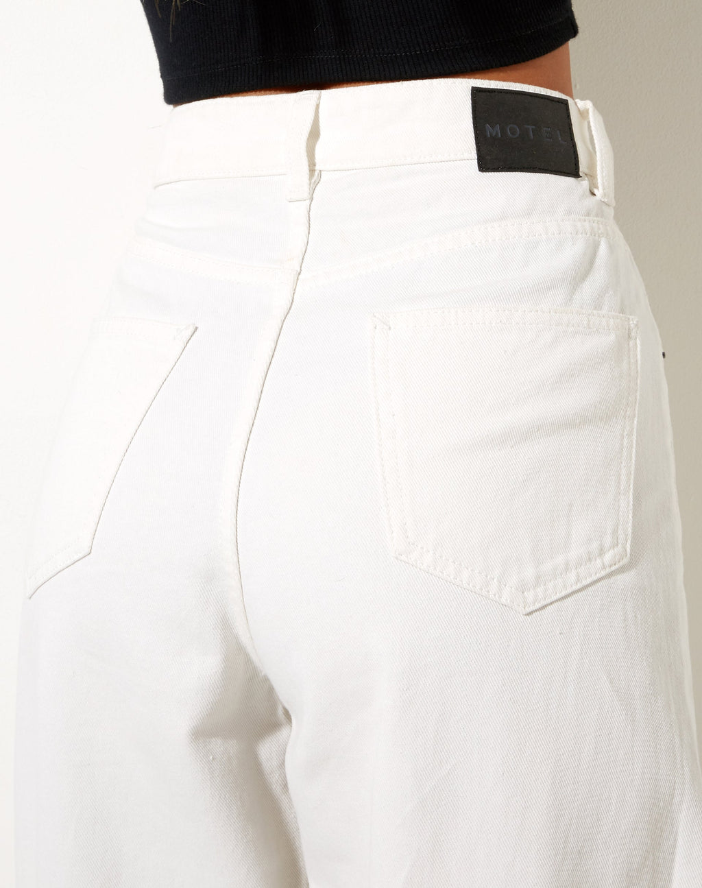 Rips Parallel Jean in White Wash