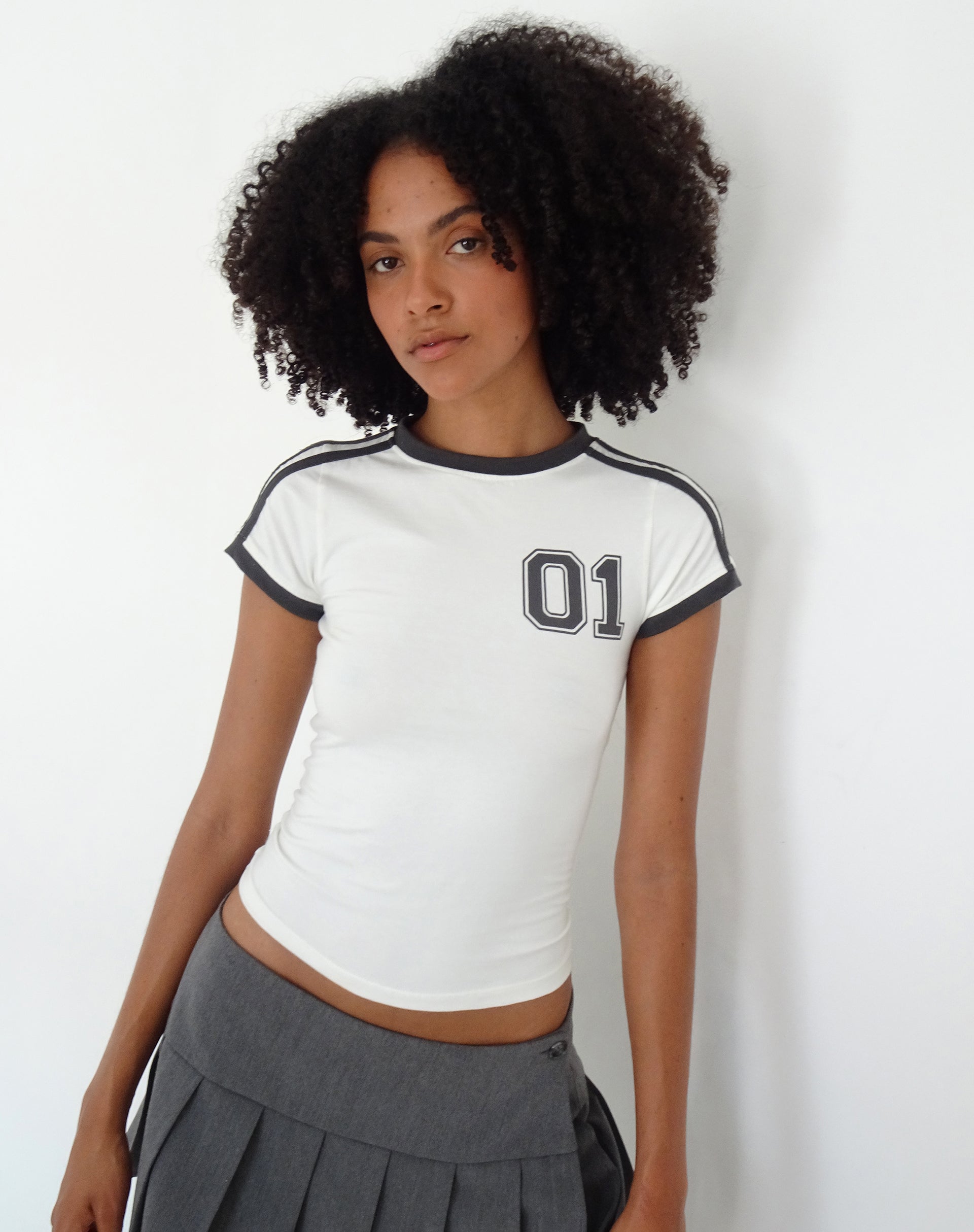 Salda Sporty Tee in Off White with Contrast Binding