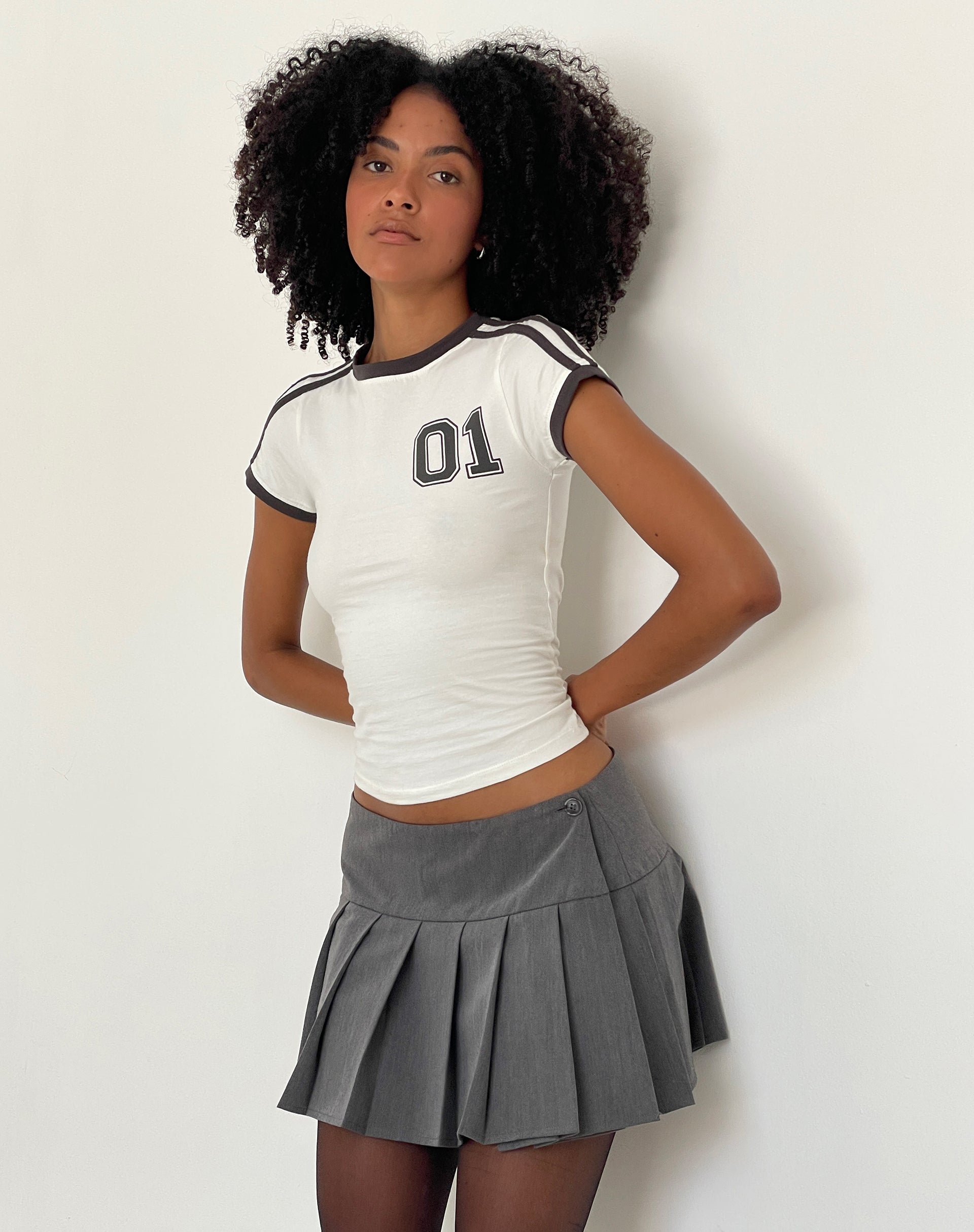 Salda Sporty Tee in Off White with Contrast Binding