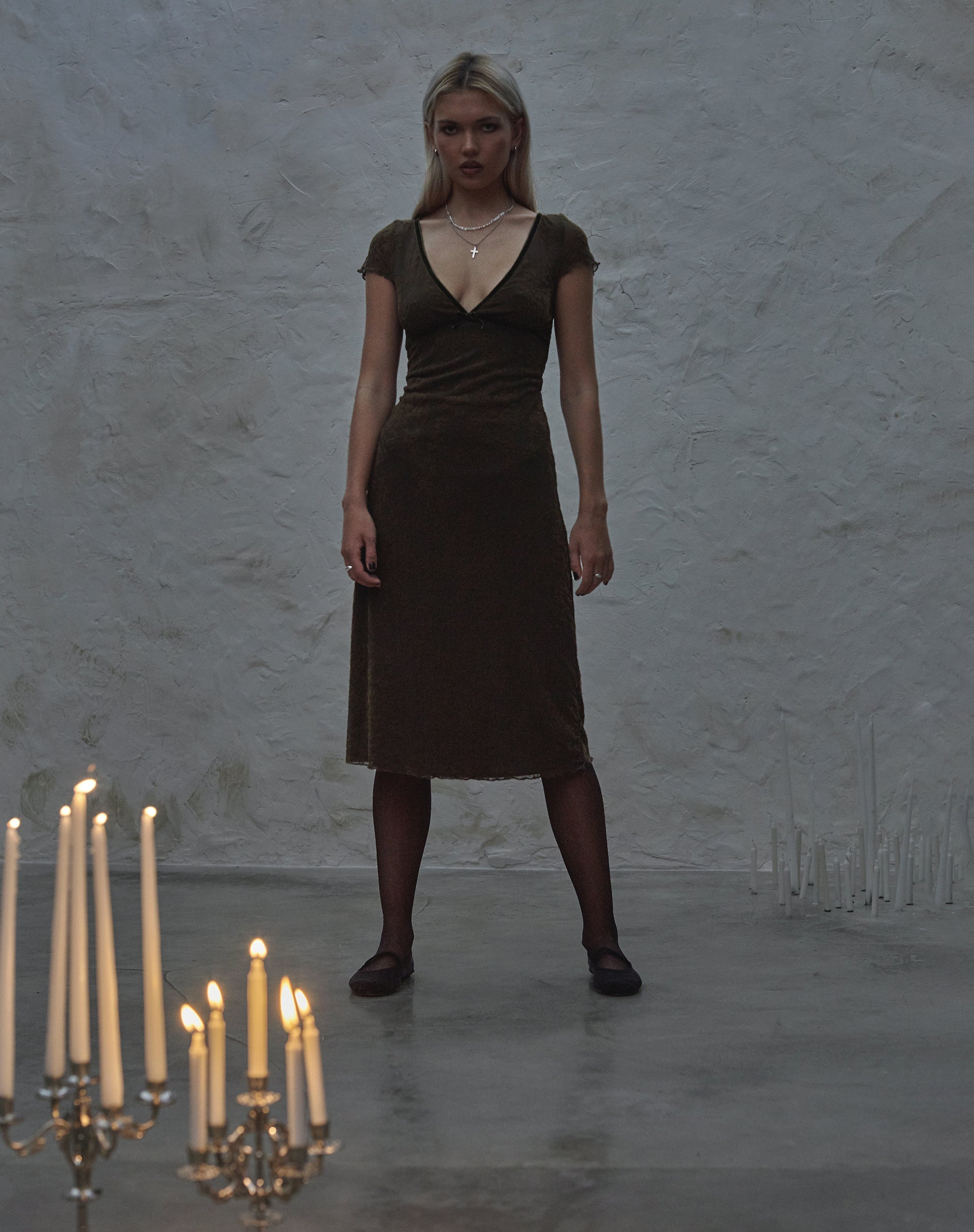Vilinia Midi Dress in Abstract Botanic Dark Olive