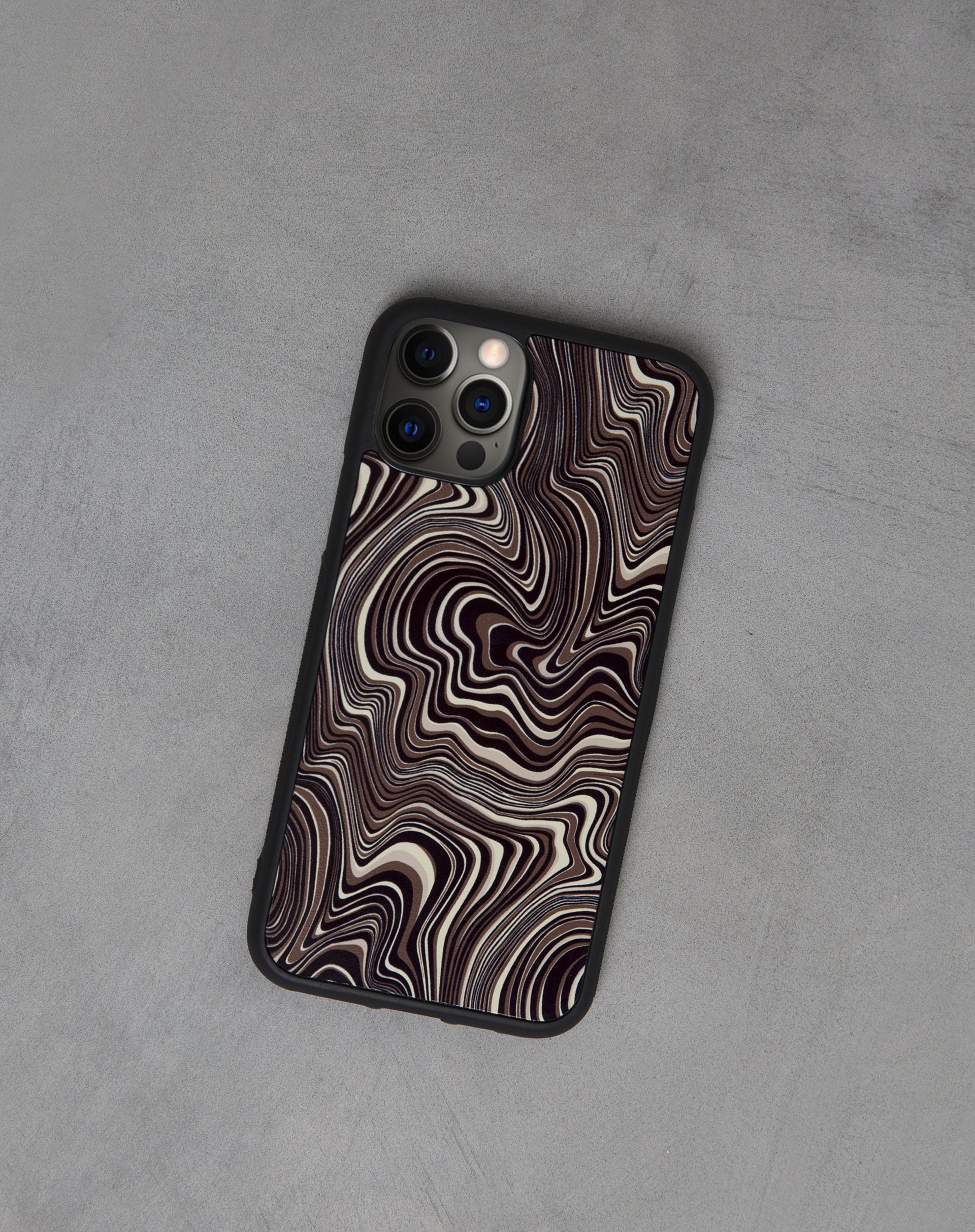 Iphone Case in 70's Ripple Brown